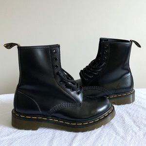 Doc Marten’s 1460 Smooth Leather Lace Up Boots